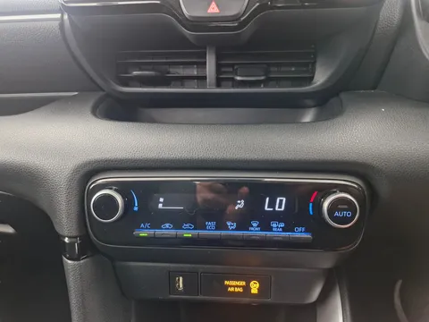 Thumbnail image for the Toyota Yaris 1.5 VVT-h Icon    E-CVT