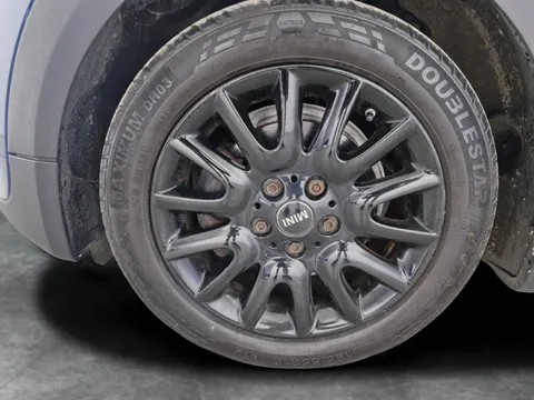 Thumbnail image for the Mini Hatch 1.5 Cooper