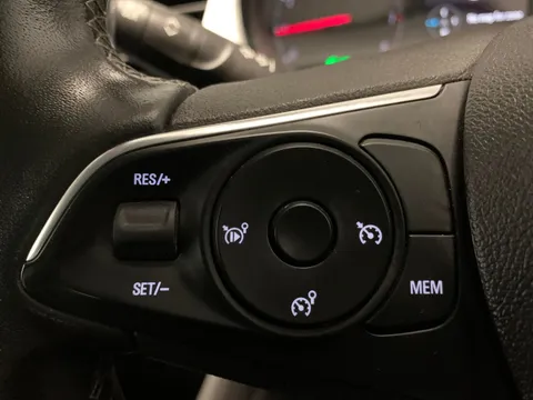 Thumbnail image for the Vauxhall Crossland X 1.2 SRi Nav