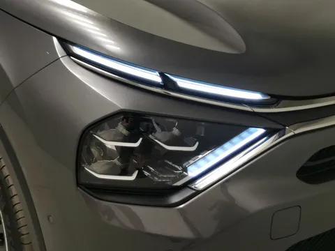 Thumbnail image for the Citroën C4 X 1.2 PureTech Shine Fastback  EAT8