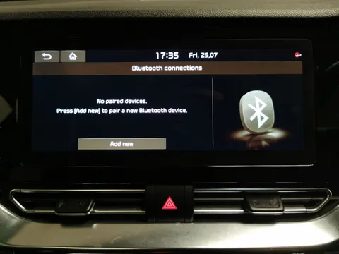 Thumbnail image for the Kia Niro 64kWh 4+