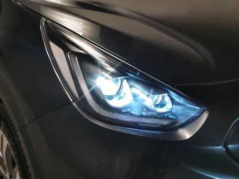 Thumbnail image for the Kia Niro 64kWh 4+