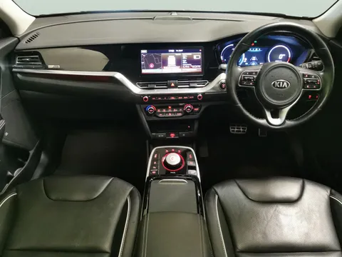 Thumbnail image for the Kia Niro 64kWh 4+