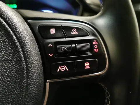 Thumbnail image for the Kia Niro 64kWh 2
