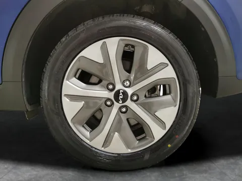 Thumbnail image for the Kia Niro 64kWh 2