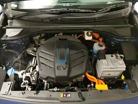 Thumbnail image for the Kia Niro 64kWh 2
