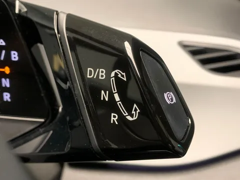 Thumbnail image for the Volkswagen Id.3 Pro Performance 58kWh Family