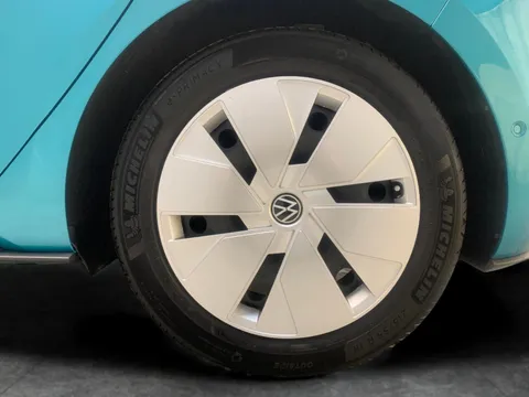 Thumbnail image for the Volkswagen Id.3 Pro Performance 58kWh Family