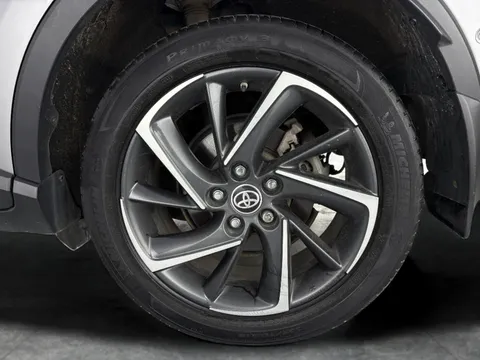 Thumbnail image for the Toyota C-HR 1.8 VVT-h Dynamic    CVT