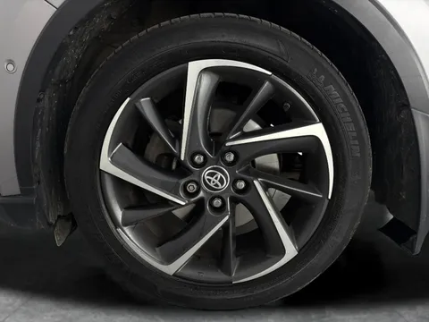 Thumbnail image for the Toyota C-HR 1.8 VVT-h Dynamic    CVT