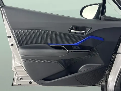 Thumbnail image for the Toyota C-HR 1.8 VVT-h Dynamic    CVT