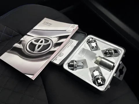 Thumbnail image for the Toyota C-HR 1.8 VVT-h Dynamic    CVT