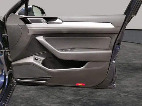 Thumbnail image for the Volkswagen Passat 2.0 TDI SE Business
