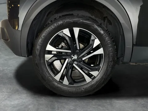 Thumbnail image for the Peugeot 2008 1.2 PureTech Allure Premium