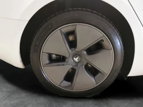 Thumbnail image for the Tesla Model 3 Standard Range Plus   RWD