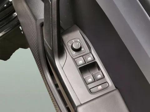 Thumbnail image for the SEAT Leon 1.5 TSI EVO FR