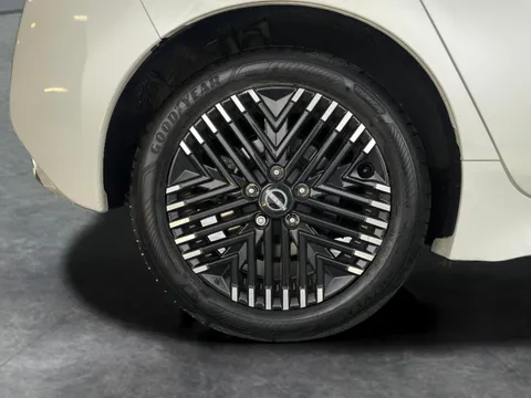 Thumbnail image for the Nissan LEAF 39kWh N-Connecta