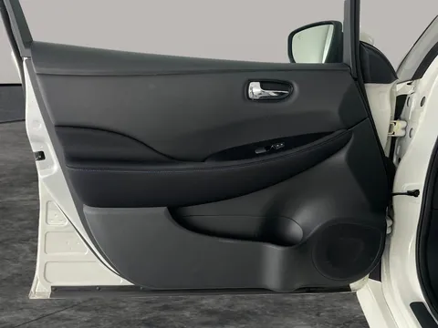 Thumbnail image for the Nissan LEAF 39kWh N-Connecta