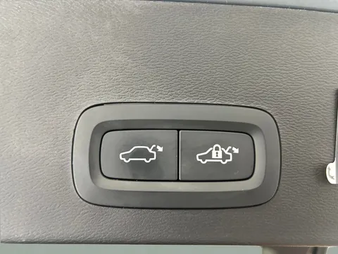 Thumbnail image for the Volvo XC40 Recharge 69kWh Plus