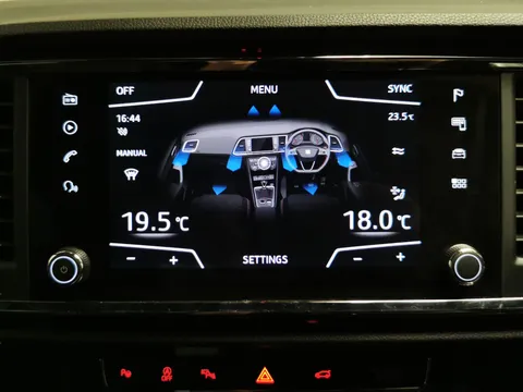 Thumbnail image for the SEAT Ateca 1.6 TDI XCELLENCE Lux   DSG