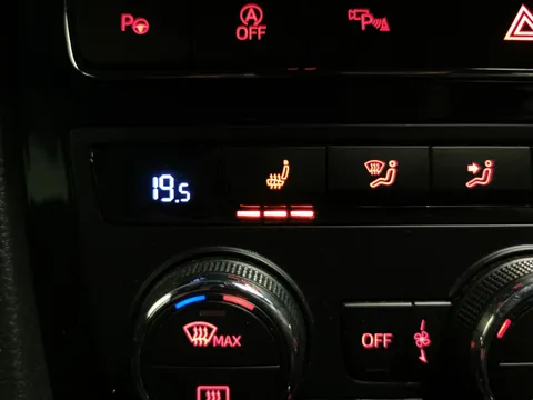 Thumbnail image for the SEAT Ateca 1.6 TDI XCELLENCE Lux   DSG