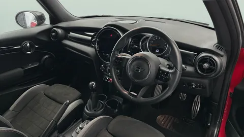 Thumbnail image for the Mini Hatch 1.5 Cooper Sport