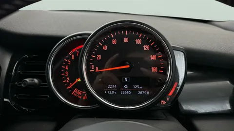 Thumbnail image for the Mini Hatch 1.5 Cooper Sport