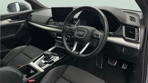 Thumbnail image for the Audi Q5 2.0 TDI 40 S line Sportback  S Tronic quattro