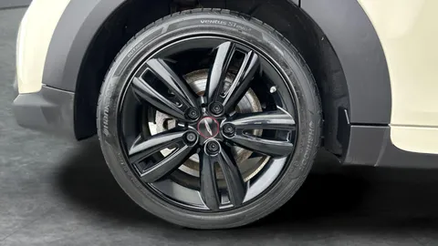 Thumbnail image for the Mini Hatch 2.0 Cooper S Sport   Steptronic