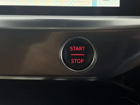 Thumbnail image for the Jaguar I-Pace 400 90kWh HSE   4WD