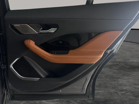 Thumbnail image for the Jaguar I-Pace 400 90kWh HSE   4WD
