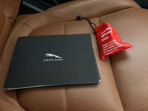Thumbnail image for the Jaguar I-Pace 400 90kWh HSE   4WD