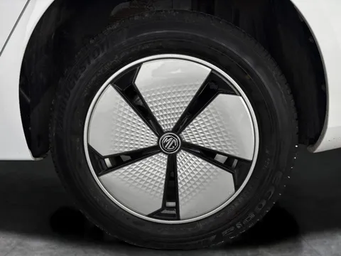 Thumbnail image for the Mg Mg5 61.1kWh SE Long Range
