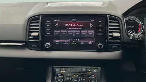 Thumbnail image for the Škoda Karoq 1.5 TSI ACT SportLine   DSG