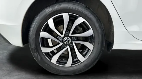 Thumbnail image for the Volkswagen Golf 1.5 TSI Active
