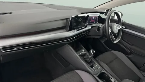 Thumbnail image for the Volkswagen Golf 1.5 TSI Active