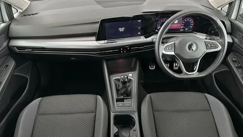 Thumbnail image for the Volkswagen Golf 1.5 TSI Active