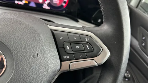 Thumbnail image for the Volkswagen Golf 1.5 TSI Active