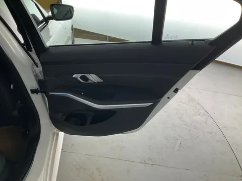 Thumbnail image for the BMW 3 Series 2.0 330e 12kWh M Sport   Plug-in