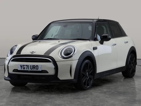 Thumbnail image for the Mini Hatch 1.5 Cooper Exclusive   Steptronic