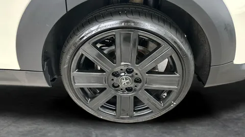 Thumbnail image for the Mini Hatch 1.5 Cooper Exclusive   Steptronic