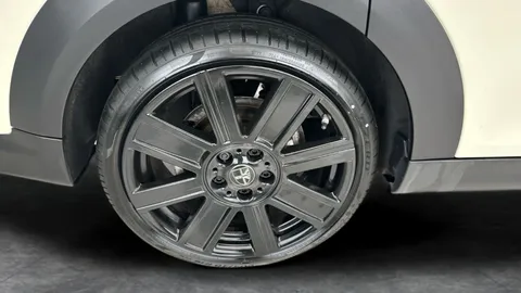 Thumbnail image for the Mini Hatch 1.5 Cooper Exclusive   Steptronic