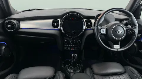 Thumbnail image for the Mini Hatch 1.5 Cooper Exclusive   Steptronic