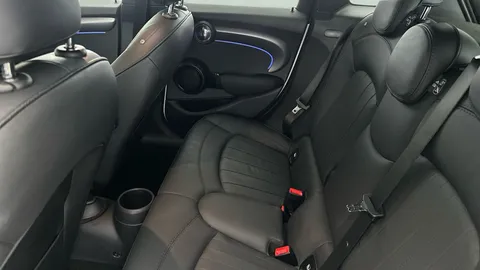 Thumbnail image for the Mini Hatch 1.5 Cooper Exclusive   Steptronic
