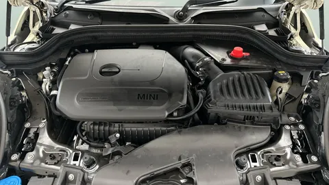 Thumbnail image for the Mini Hatch 1.5 Cooper Exclusive   Steptronic