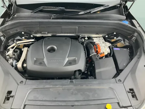 Thumbnail image for the Volvo XC90 2.0h T8 Recharge 18.8kWh R-Design   Plug-in  4WD