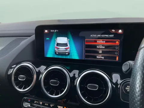 Thumbnail image for the Mercedes-Benz Gla 1.3 GLA250e 15.6kWh Exclusive Edition   Plug-in  8G-DCT