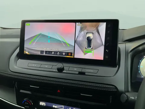 Thumbnail image for the Nissan Qashqai 1.5 h e-POWER N-Connecta