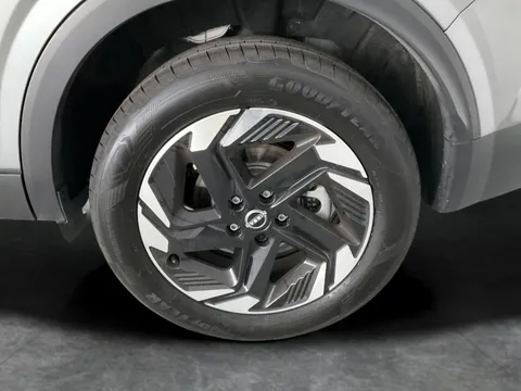 Thumbnail image for the Nissan Qashqai 1.5 h e-POWER N-Connecta