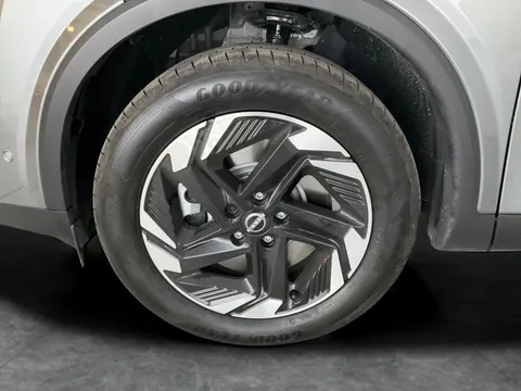 Thumbnail image for the Nissan Qashqai 1.5 h e-POWER N-Connecta